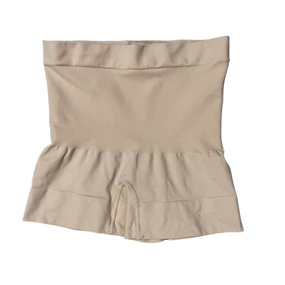 Spanx Assets Shaping Shorts Nude M - Picture 2 of 4